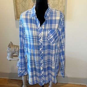 Bit & Bridle plaid light blue white buttoned down long sleeves woman shirt Sz L